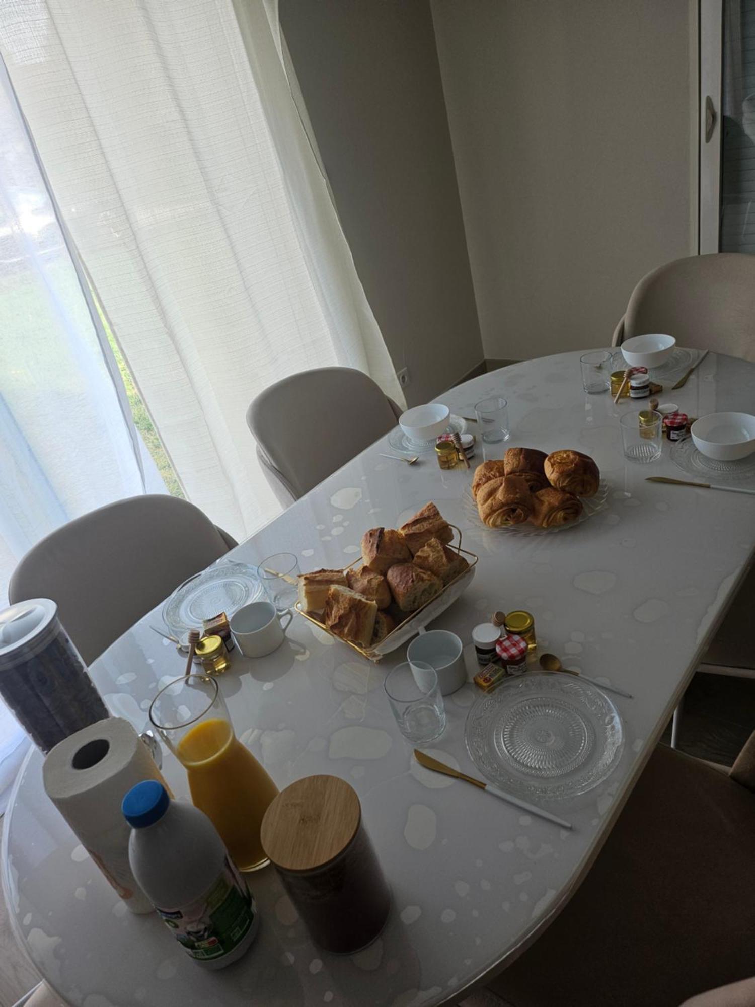 Chambres D'Hotes Chez Manon Sampans Kültér fotó